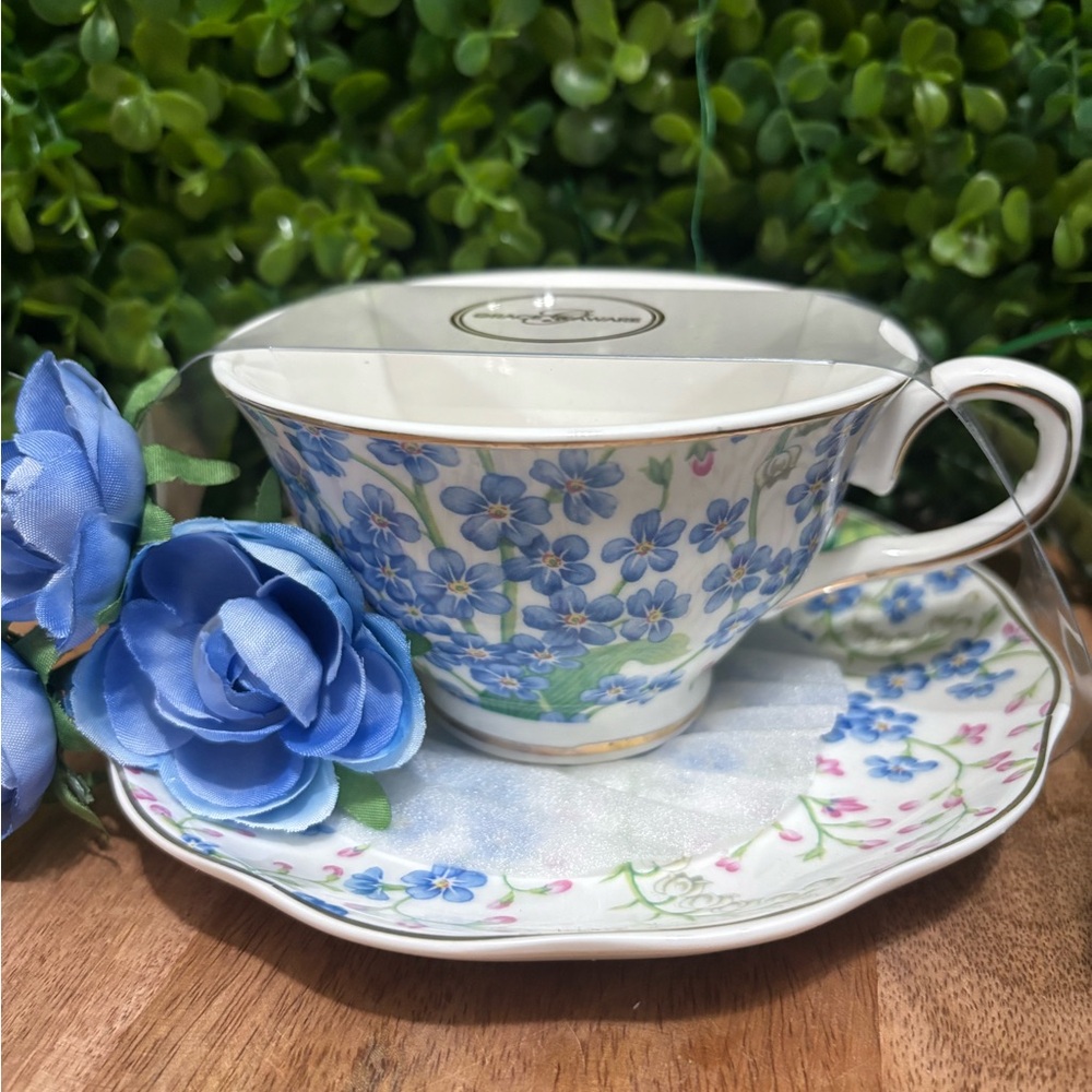 Grace Teaware NWT Blue Floral Porcelain Teacup & Saucer